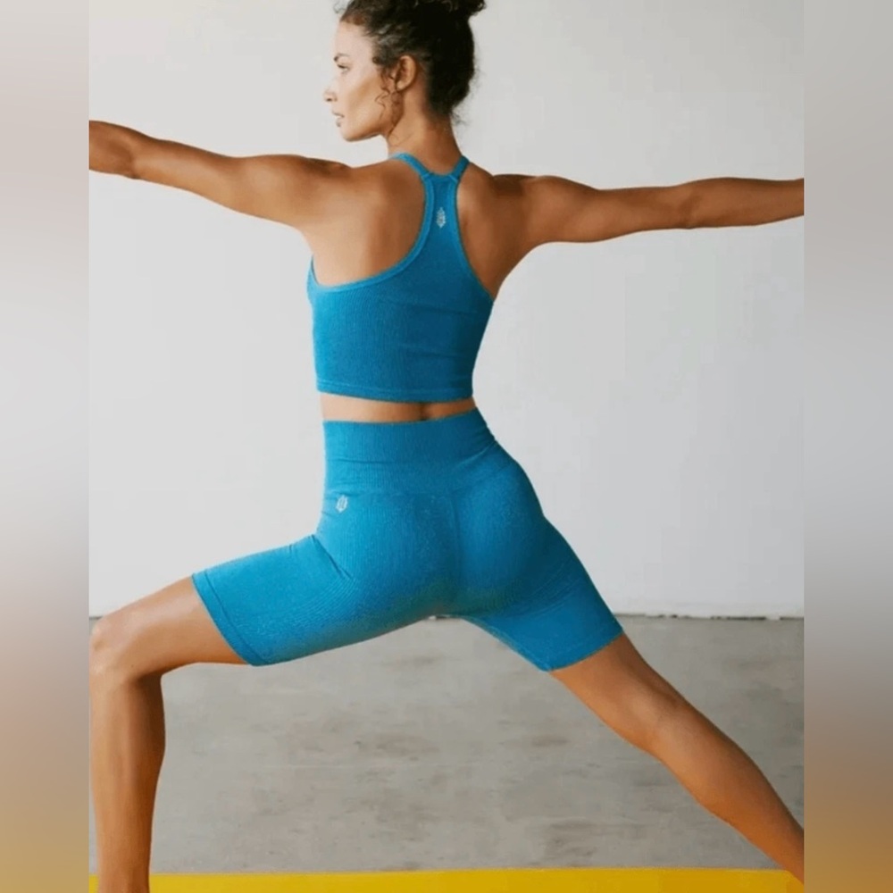 NWOT Free People Movement XS/S Happiness Runs Lurex Sweetheart Crop Tank New - Picture 4 of 8